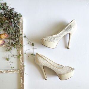 Guess Ivory White Lace Pumps